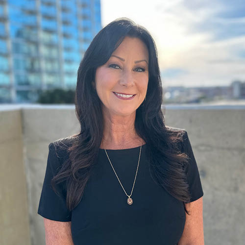 Stephanie Meid Headshot